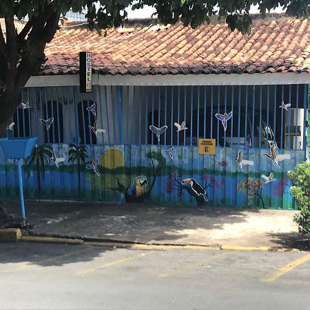 Hotel Pousada Cantinho De Roy Cuiabá Eksteriør billede